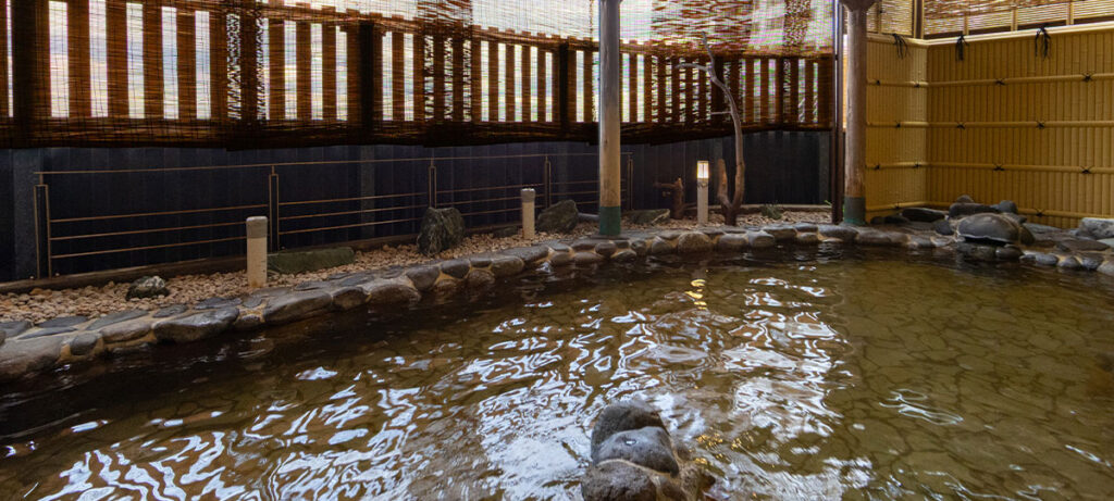 ホテルニューアカオ 波音